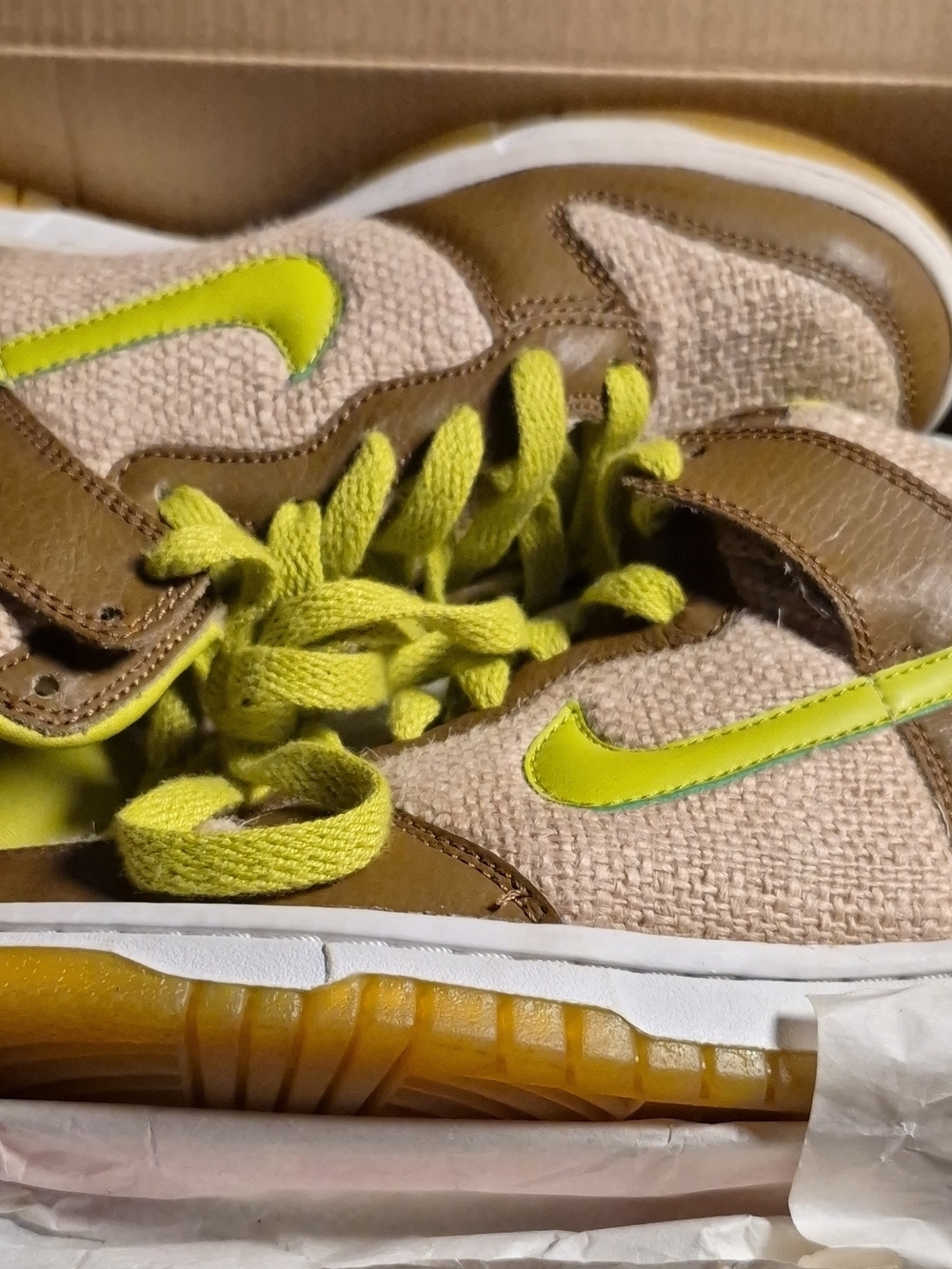 Nike Kids Low-Top Sneakers in Brown and Lime Green
